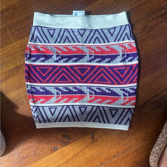 Geometric Patterned Skirt - Multicolor-NWT - Picture 1 of 1